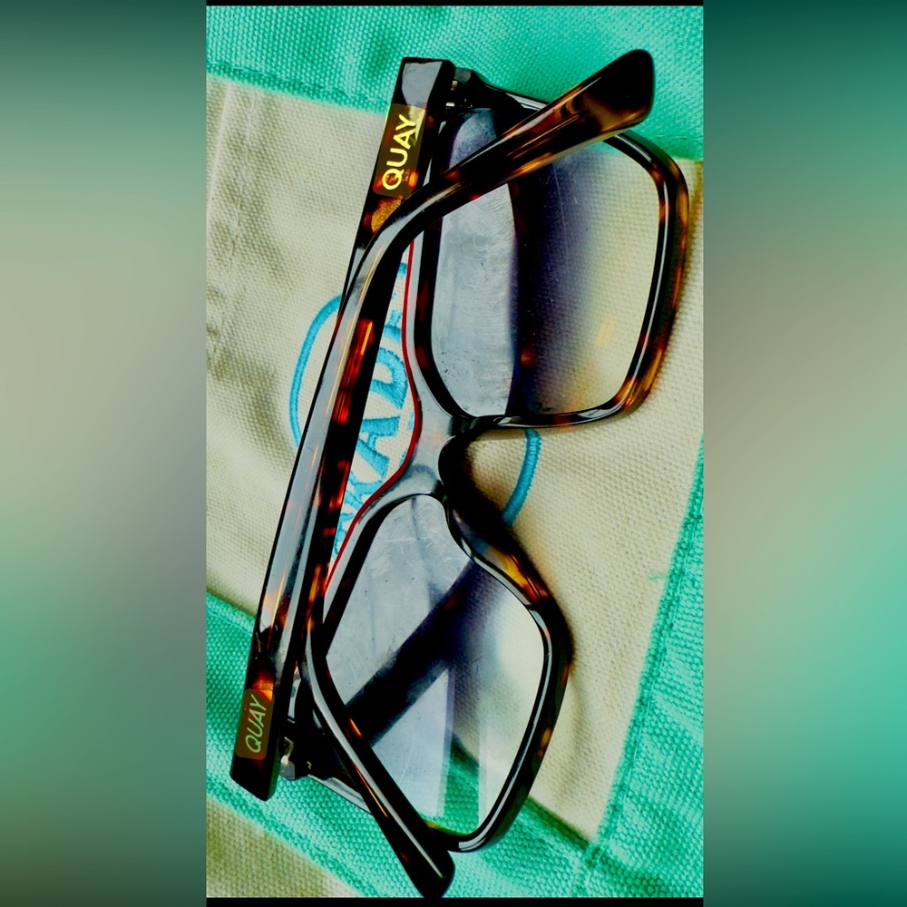 Quay Australia Brown Sunglasses Classic Oversized Design